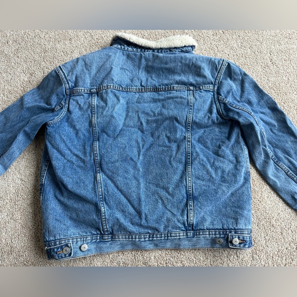 Old Navy Sherpa Lined Jean Jacket - Picture 6 of 8